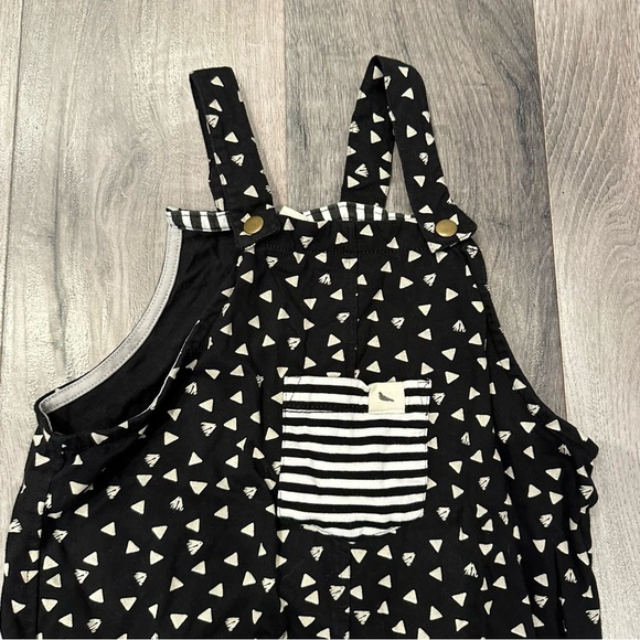 Chic Black and White Geometric Print one piece Overalls - Picture 8 of 15
